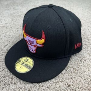 Chicago Bulls Hat New Era 59FIFTY Fitted 7 1/2 Black Burgundy‎ UV Team Logo Cap
